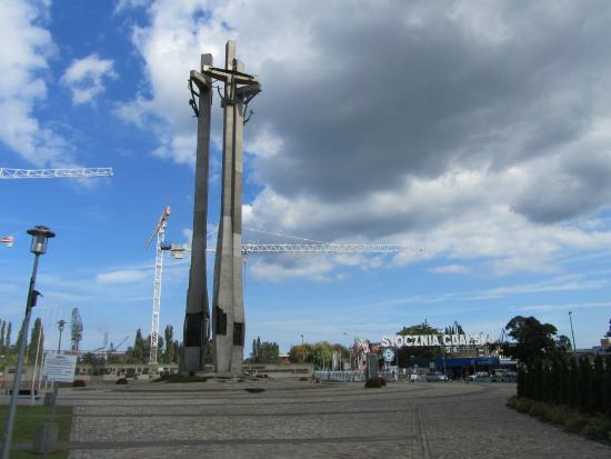 Monument to the Fallen Shipyard Workers of 1970